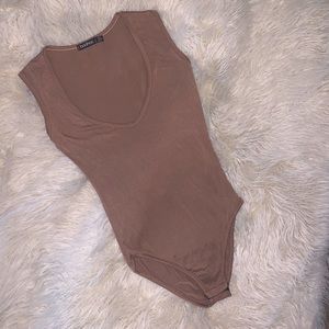 🍁boohoo Size 2 Camel Bodysuit🍁